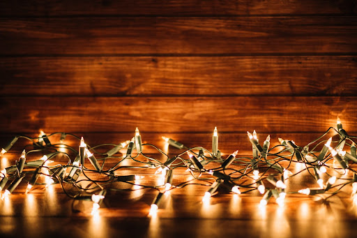 Factors To Consider When Choosing The Best String Lightning Installation Company?